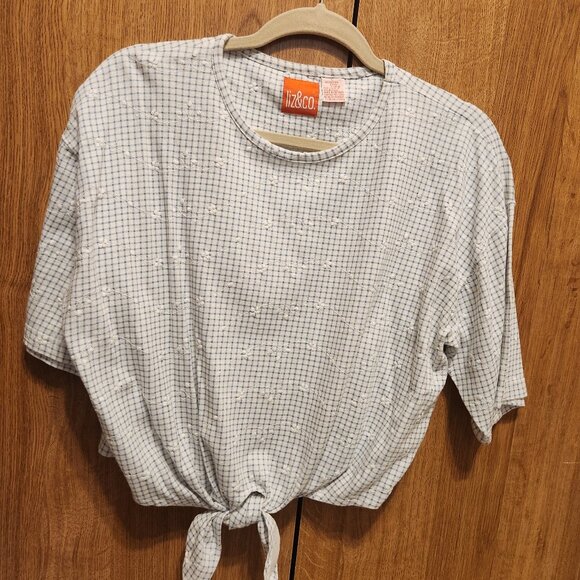 Women's Tie at Waist T-Shirt with Daisy's - Picture 1 of 4